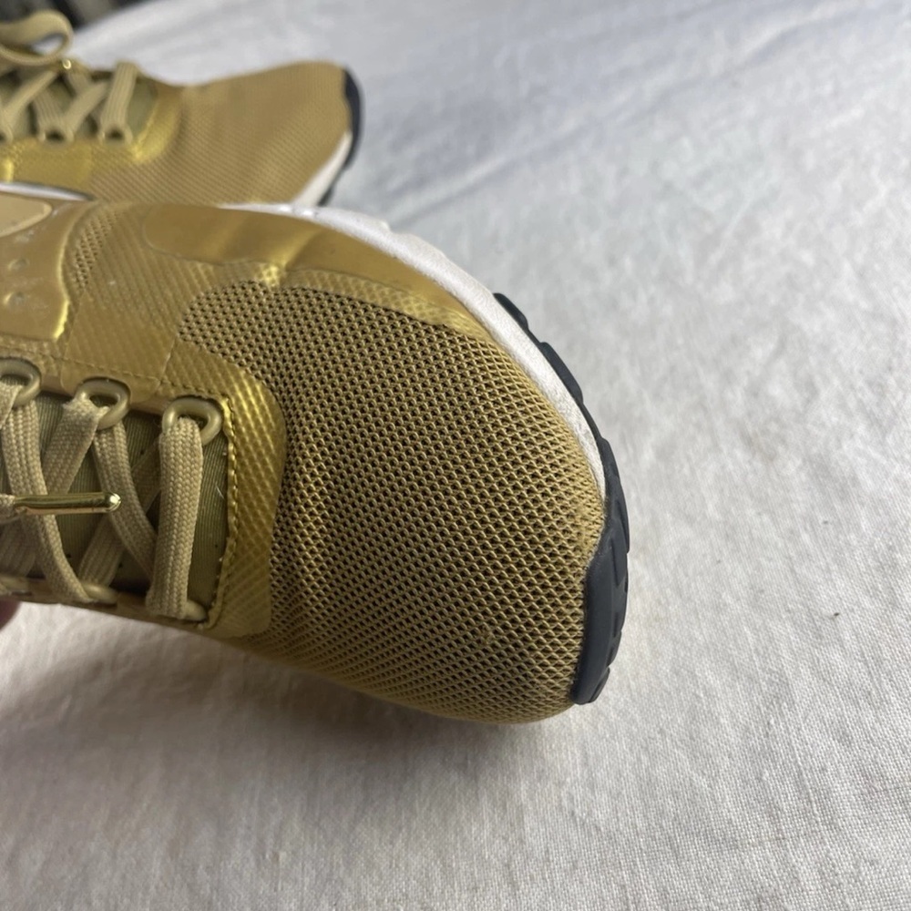 Size 8.0 -Womens Nike Air Max Zero QS Metallic Gold - Picture 9 of 15